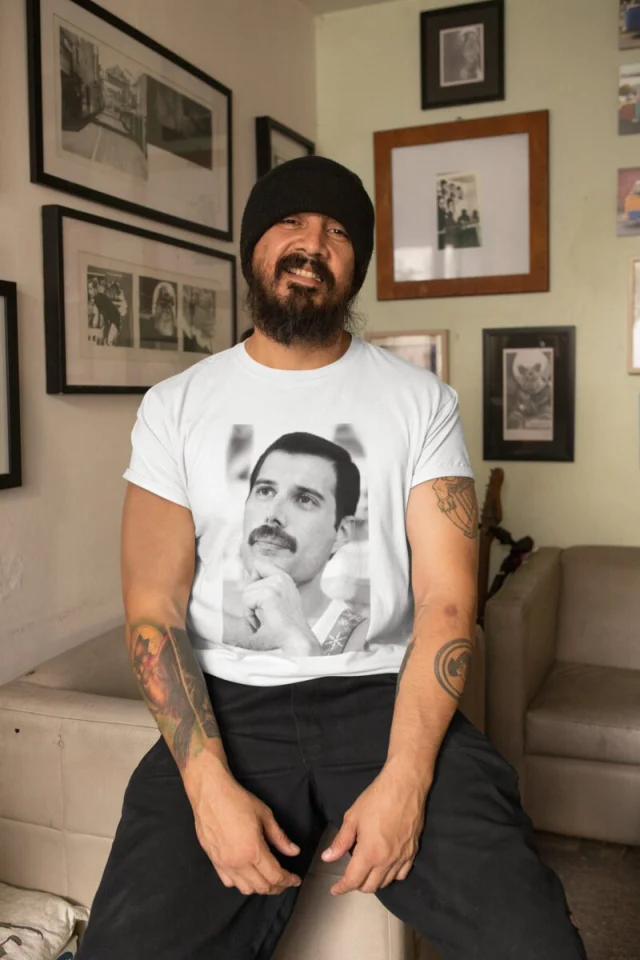 Freddie Mercury - Queen - Rock T - Shirt - Men's T-Shirt - Gifts for men
